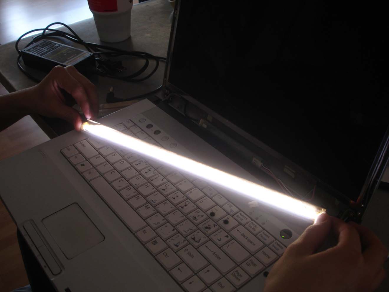 Замена и ремонт подсветки экрана ноутбука в Горелово