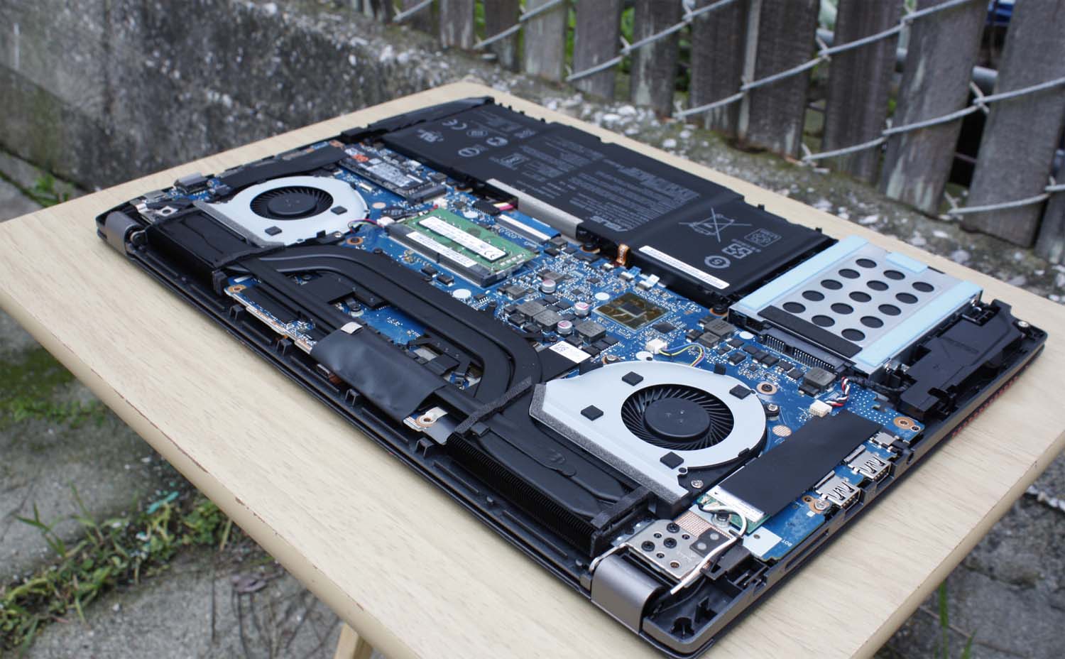 Замена или ремонт видеочипа ноутбука Compaq в Горелово